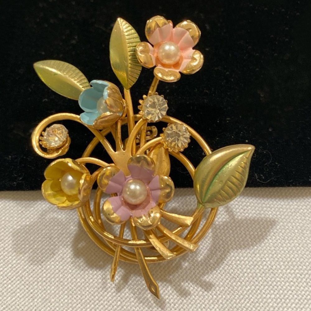 Vintage Gold Enamel And Pearl Flower Spray Brooch